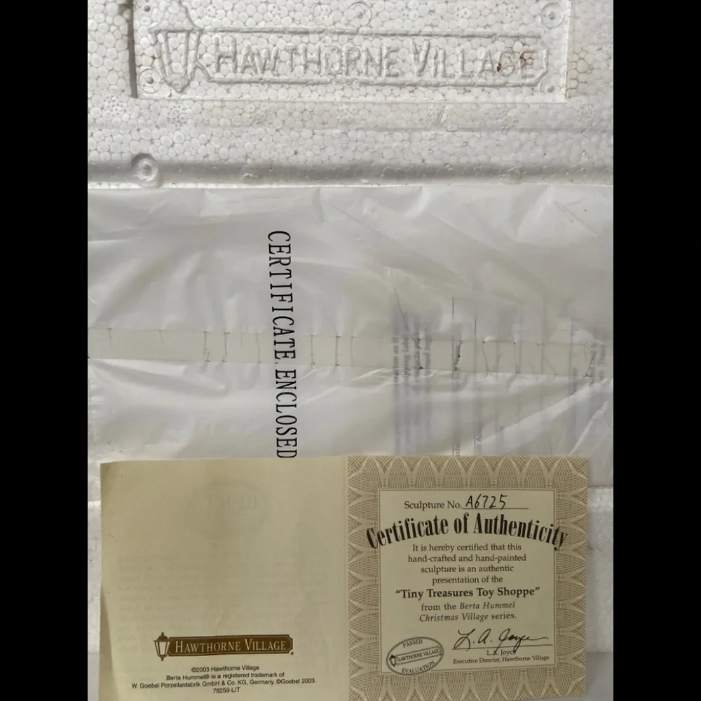 HAWTHORNE VILLAGE “RARE”-  TINY TREASURES TOY SHOPPE - Picture 10 of 11